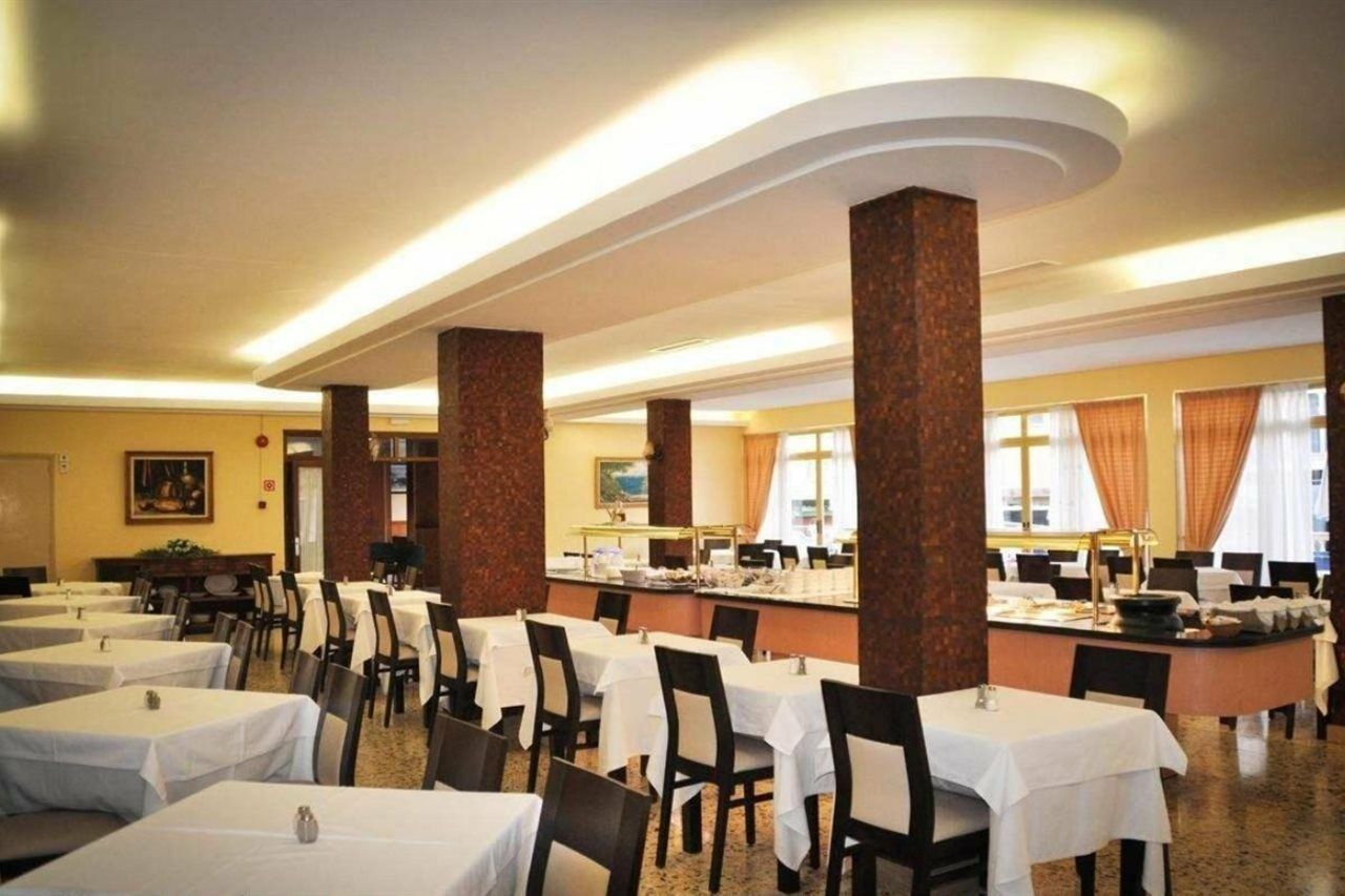 Hotel Iris - Only Adults Ел Аренал Екстериор снимка